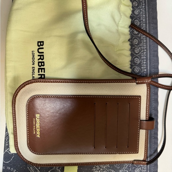 Burberry Phone Pouch / Card Wallet - Picture 2 of 3